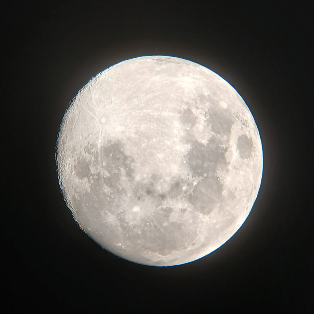 밤하늘의 달 - 워드프레스 호스팅